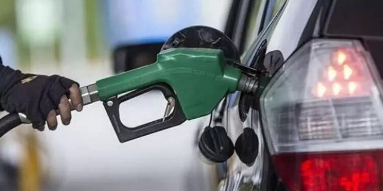 Petrol fiyatları düştü, ancak benzin ve motorinde indirim olmayacak