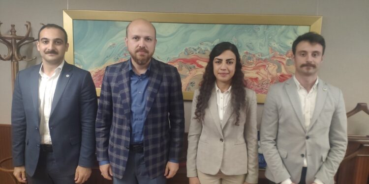 Perinçek’in gençlik örgütü TGB’lilerden Bilal Erdoğan’a ziyaret