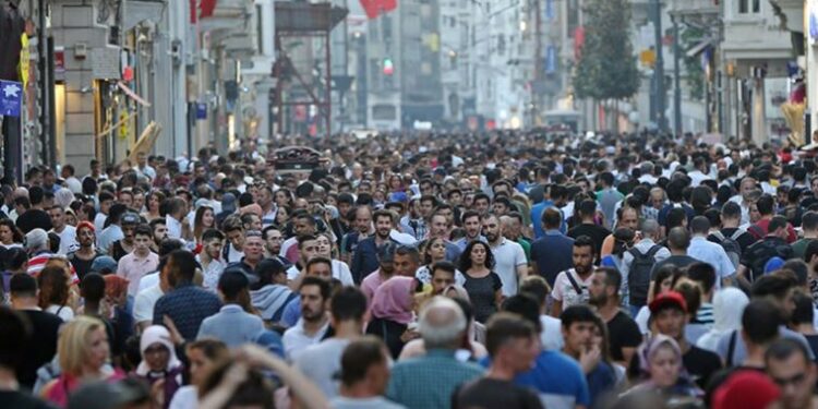 Gezici’nin son araştırması: Her 3 kişiden 2’sinin borcu var